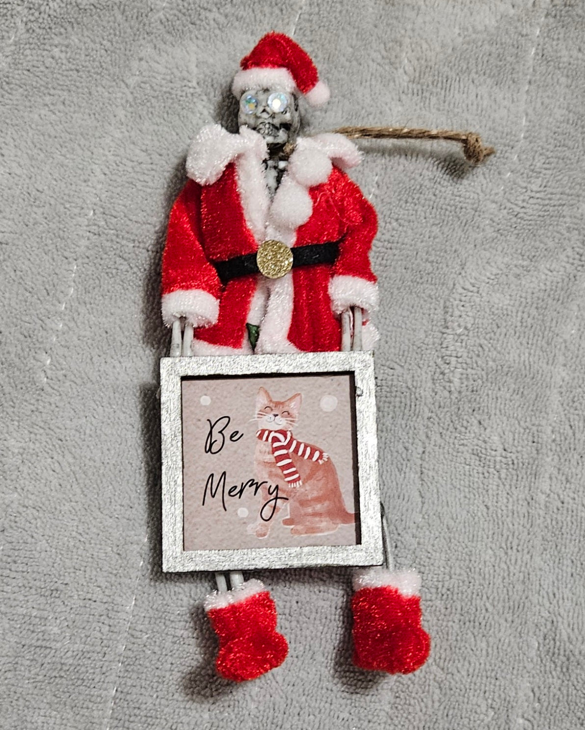 Creepy Claus - Be Merry cat