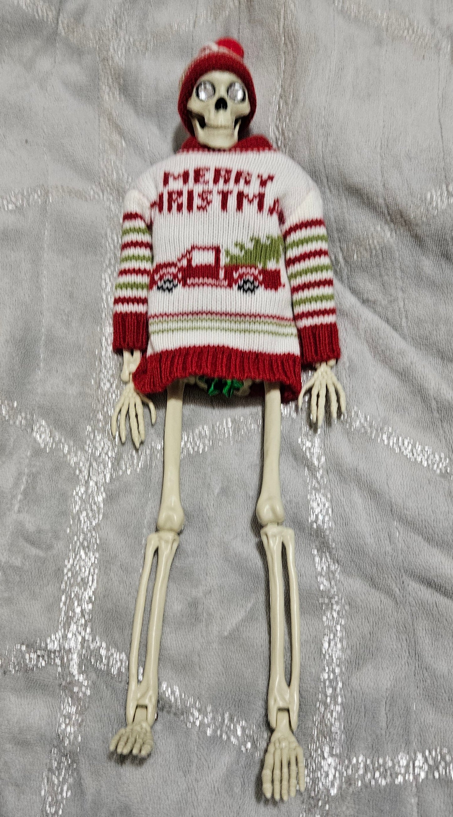 Xmas Truck Sweater Skellie