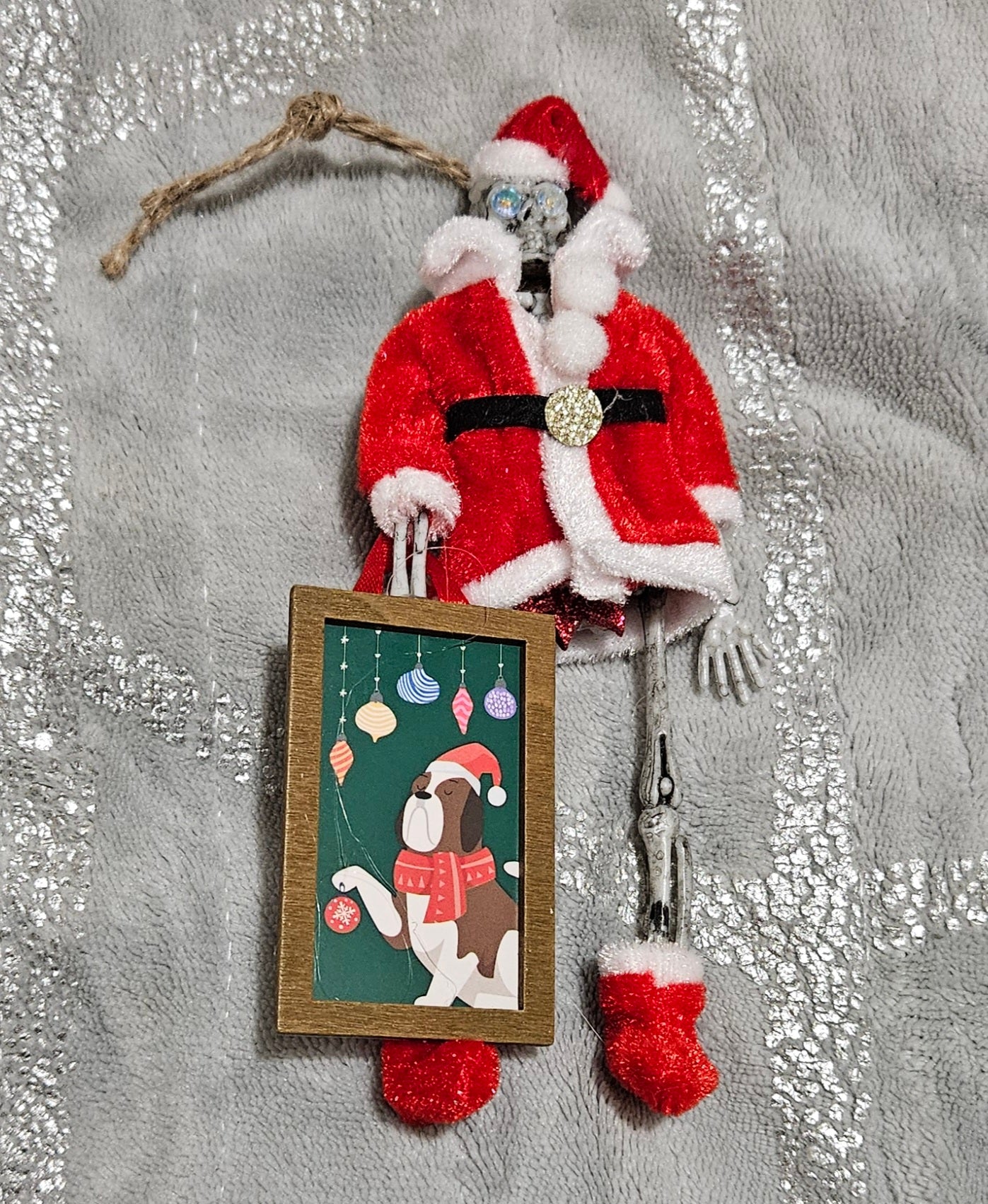 Creepy Claus - Festive dog