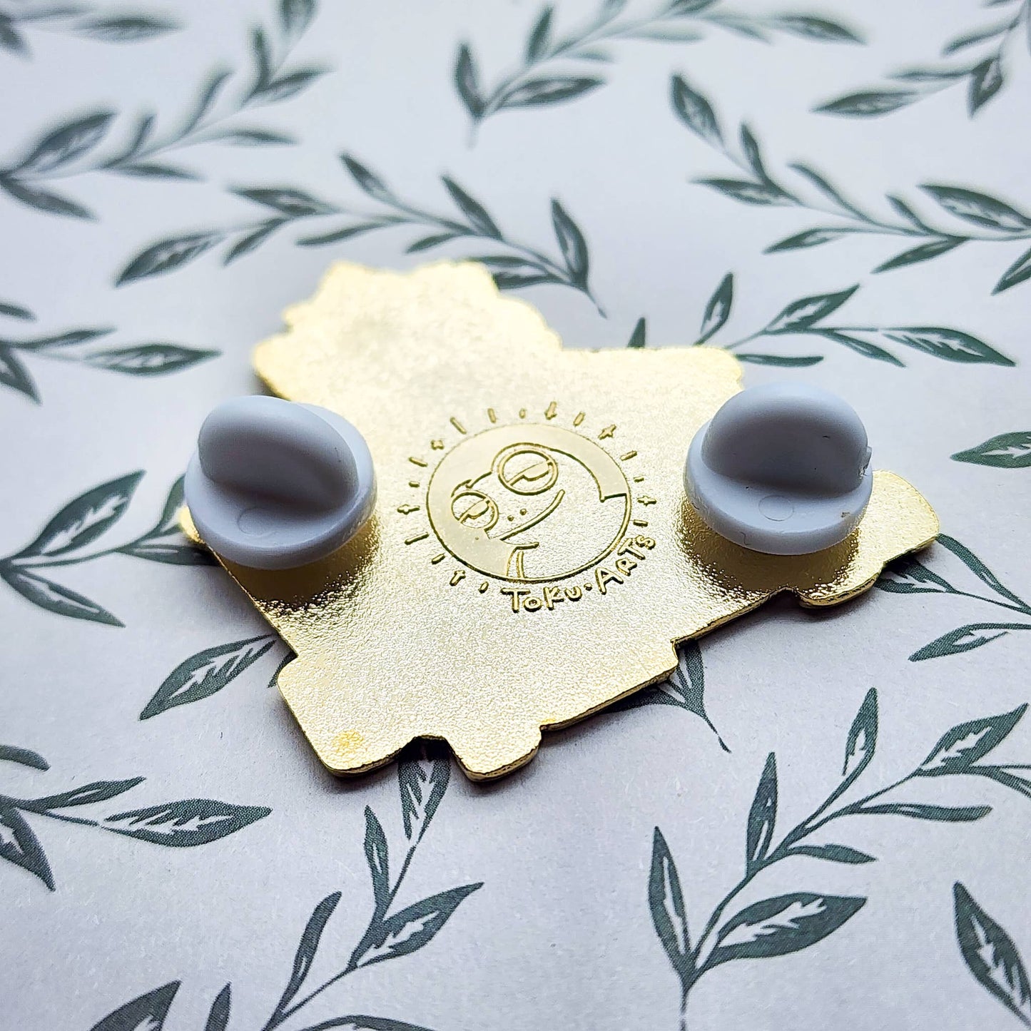 Recycle Raccoon Enamel Pin