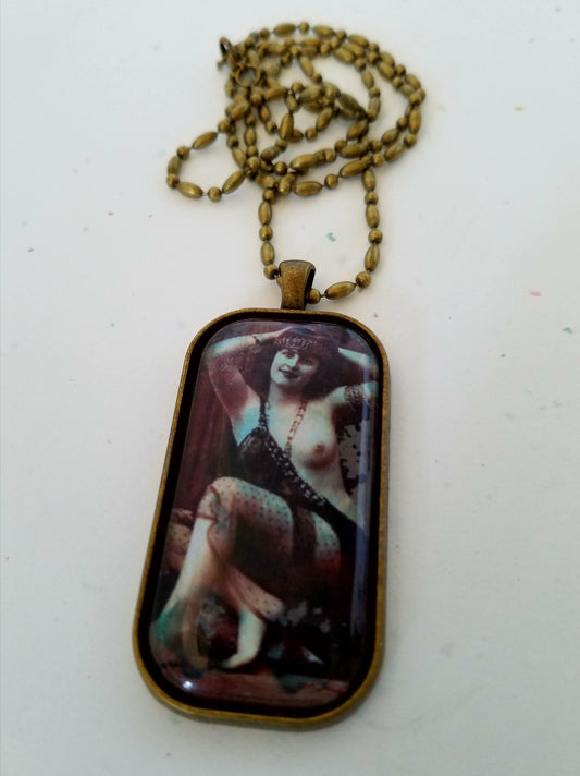 Lasciva Puella 12 Cabochon Necklace