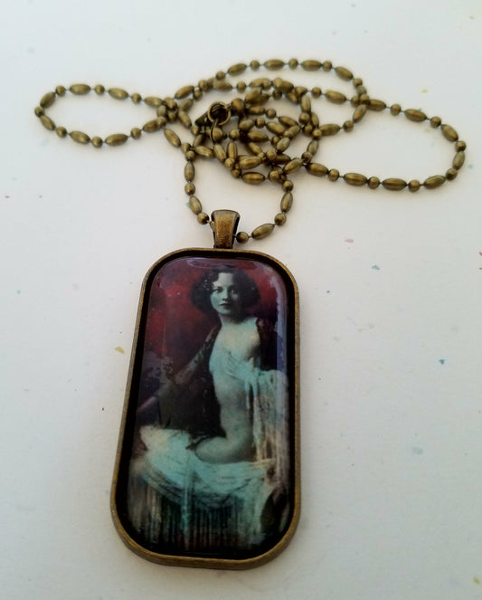 Lasciva Puella 18 Cabochon Necklace