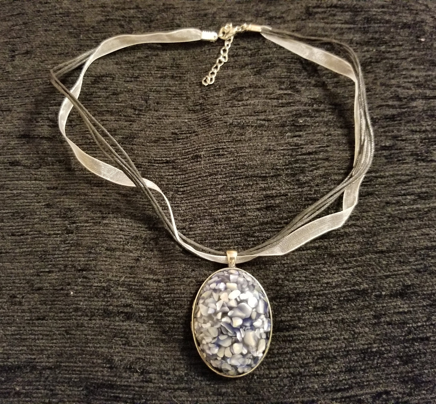 Retro Shell Inlay Necklace