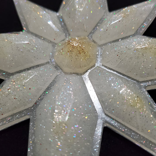 Retro Eight Pointed Star Ornament