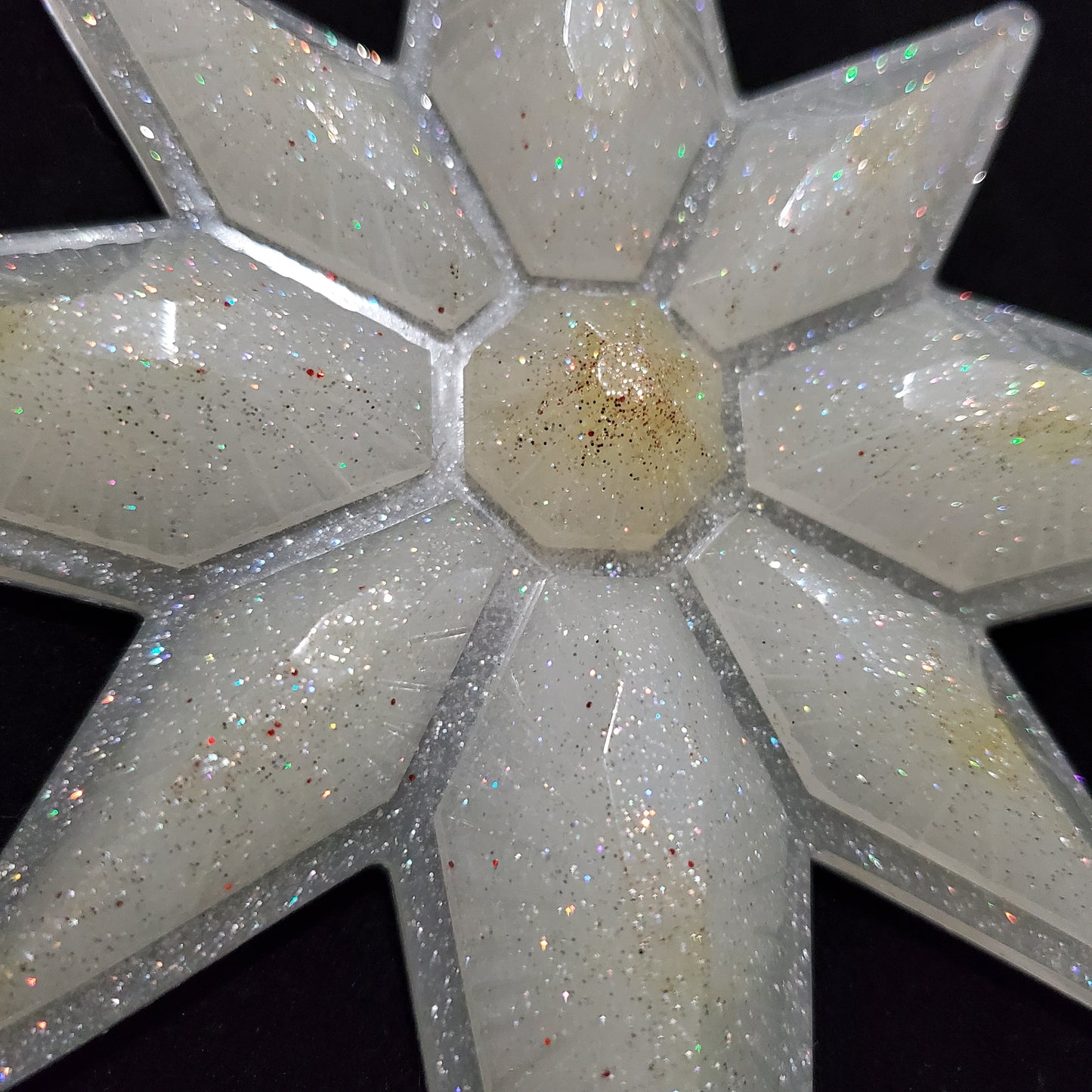 Retro Eight Pointed Star Ornament