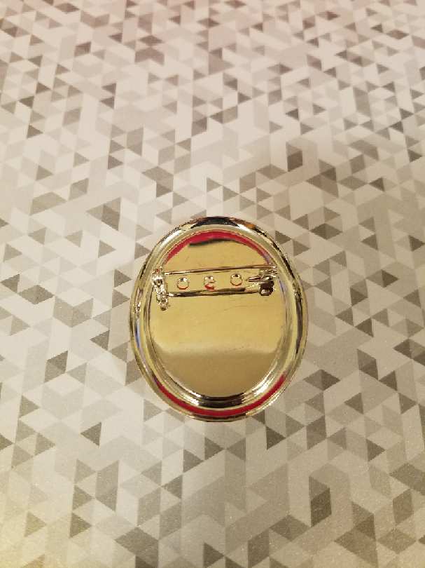 Curious Kitty Cameo Brooch