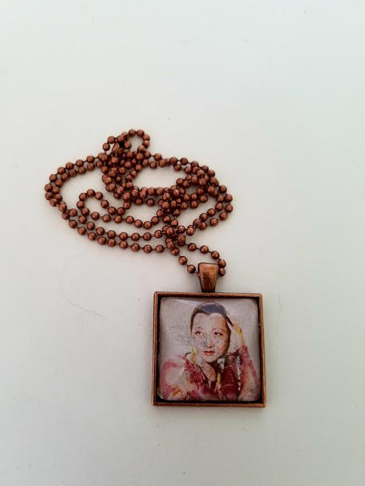 Anna May Wong 1937 Cabochon Necklace