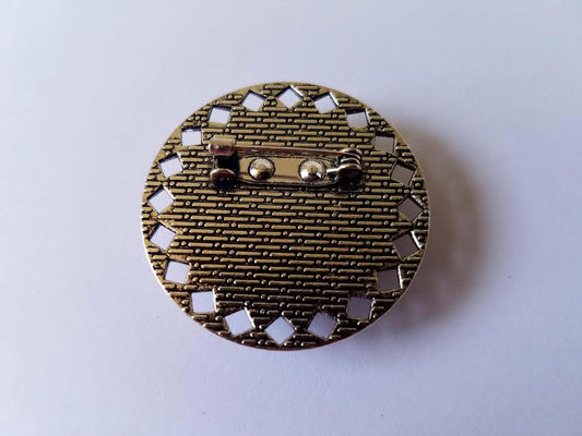 "Montana Sapphire" Cabochon Brooch