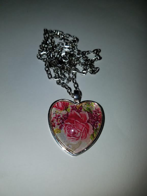 Rose Cabochon Necklace
