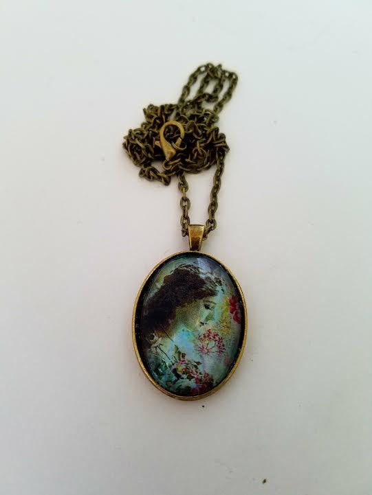 Fleuriste Cabochon Necklace
