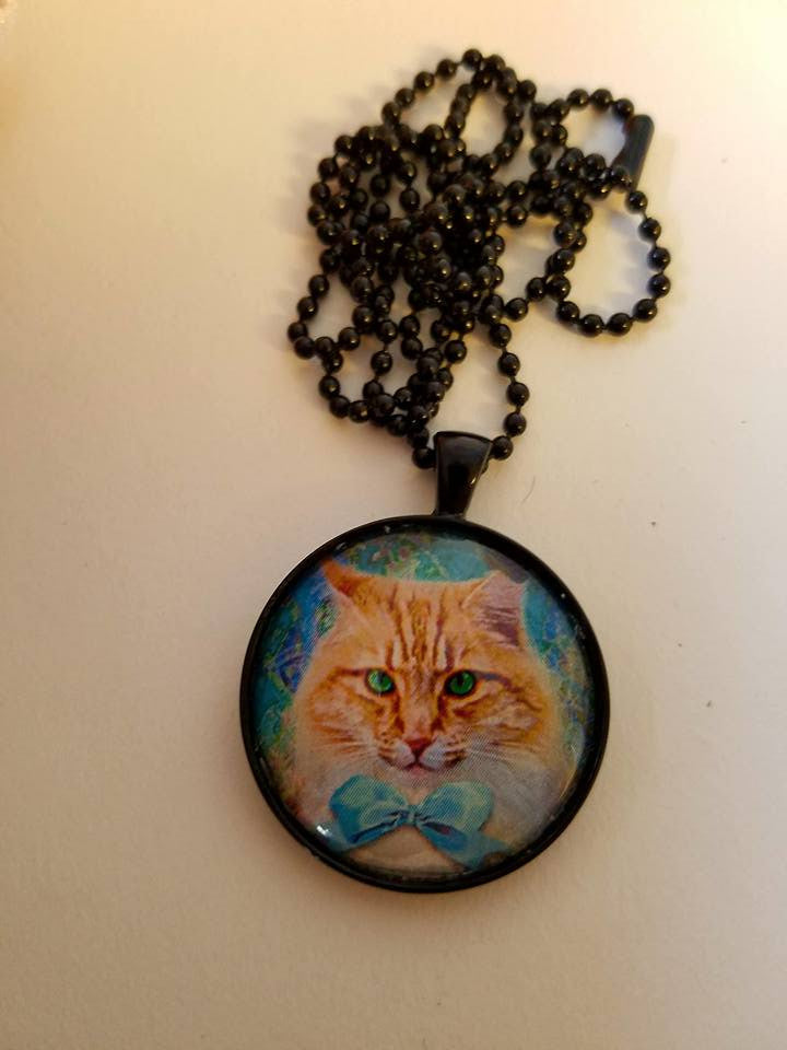 Vintage Kitty The Duke Cabochon Necklace