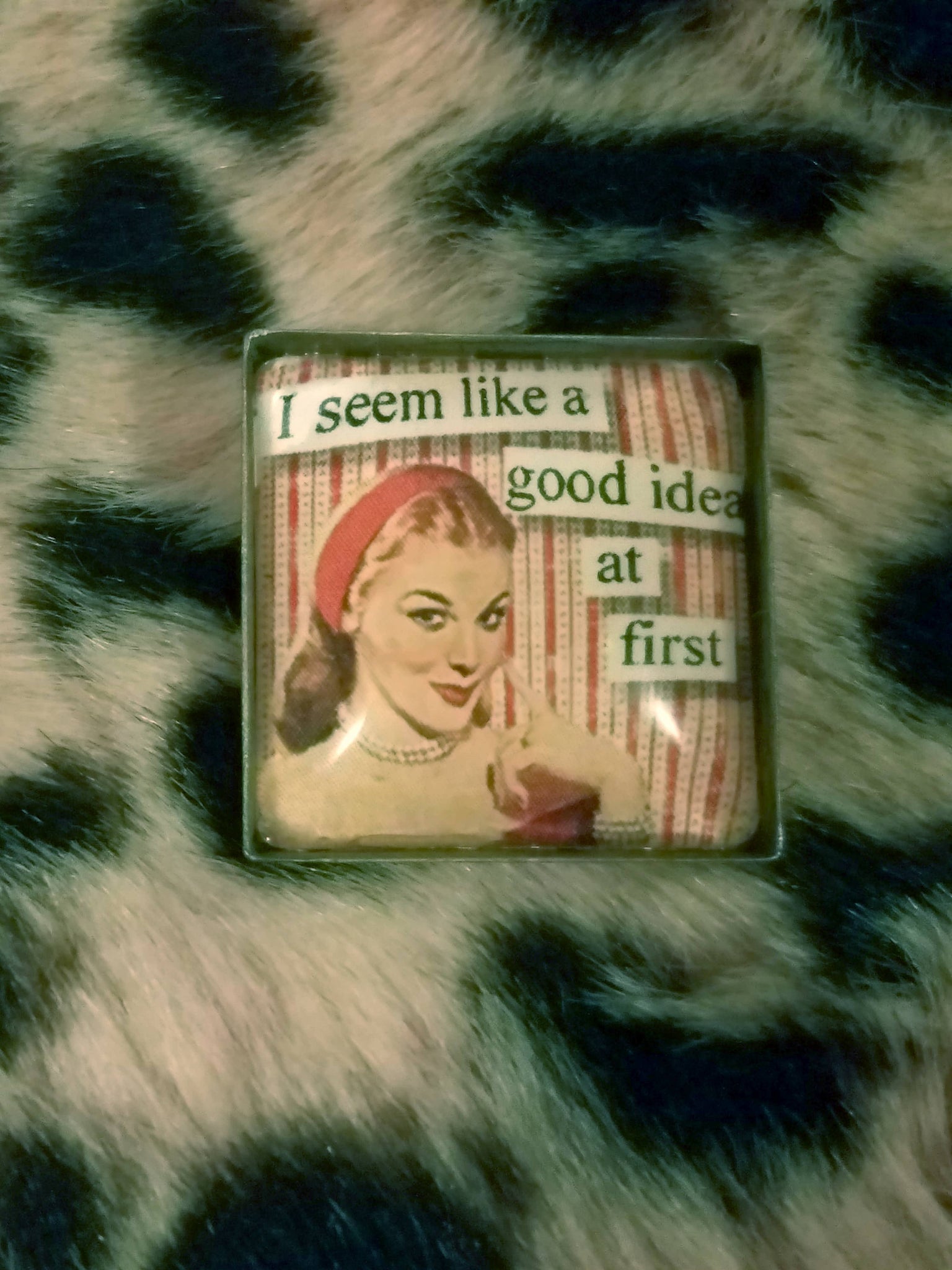 Vintage Sass Cabochon Lapel Pin