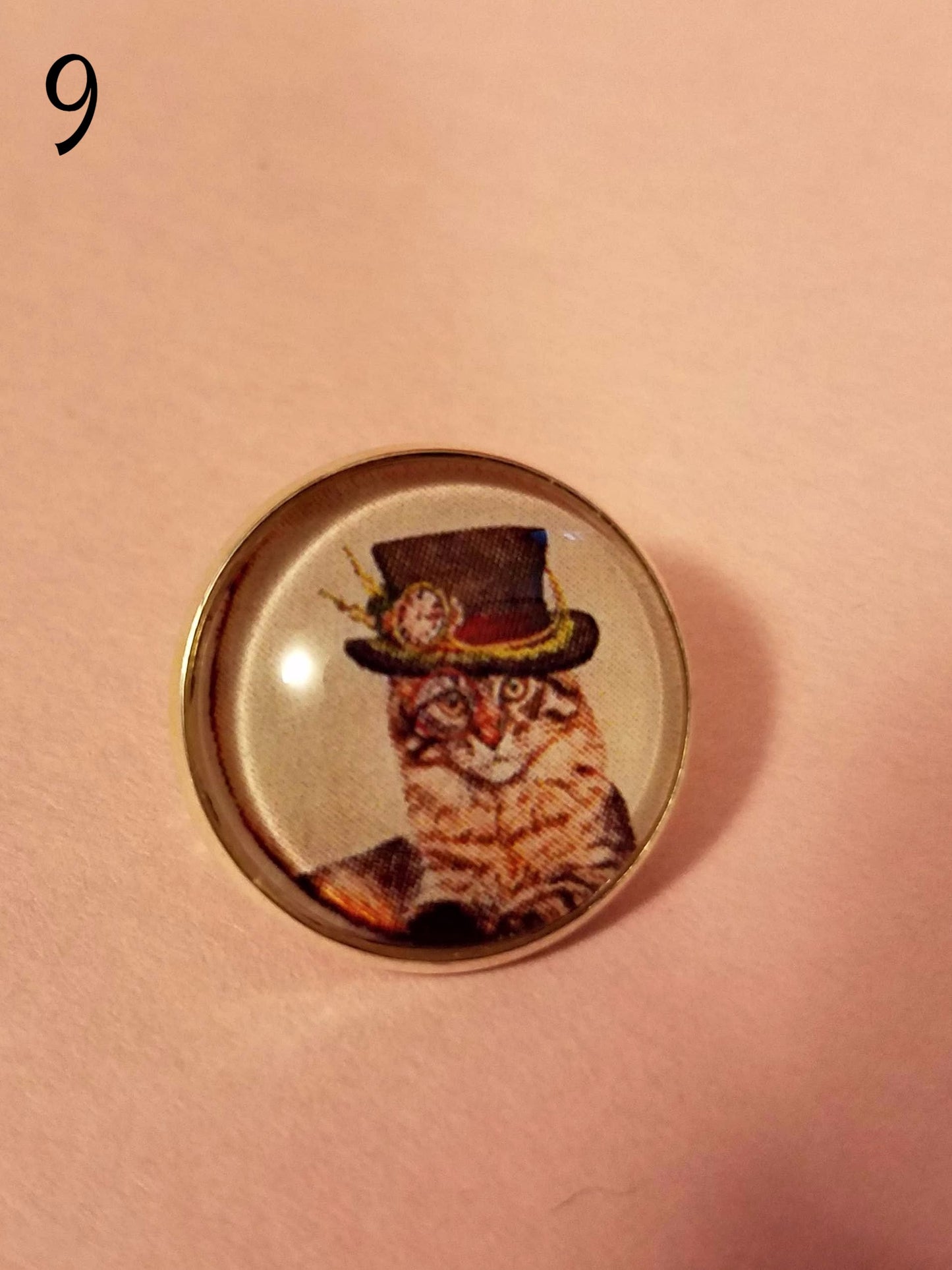 Catz in Hatz Cabochon Lapel Pin