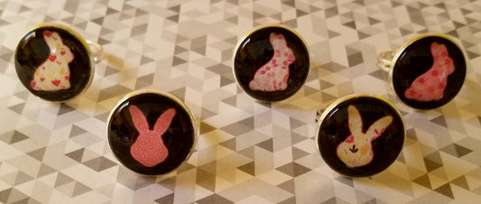 Hase Cabochon Ring