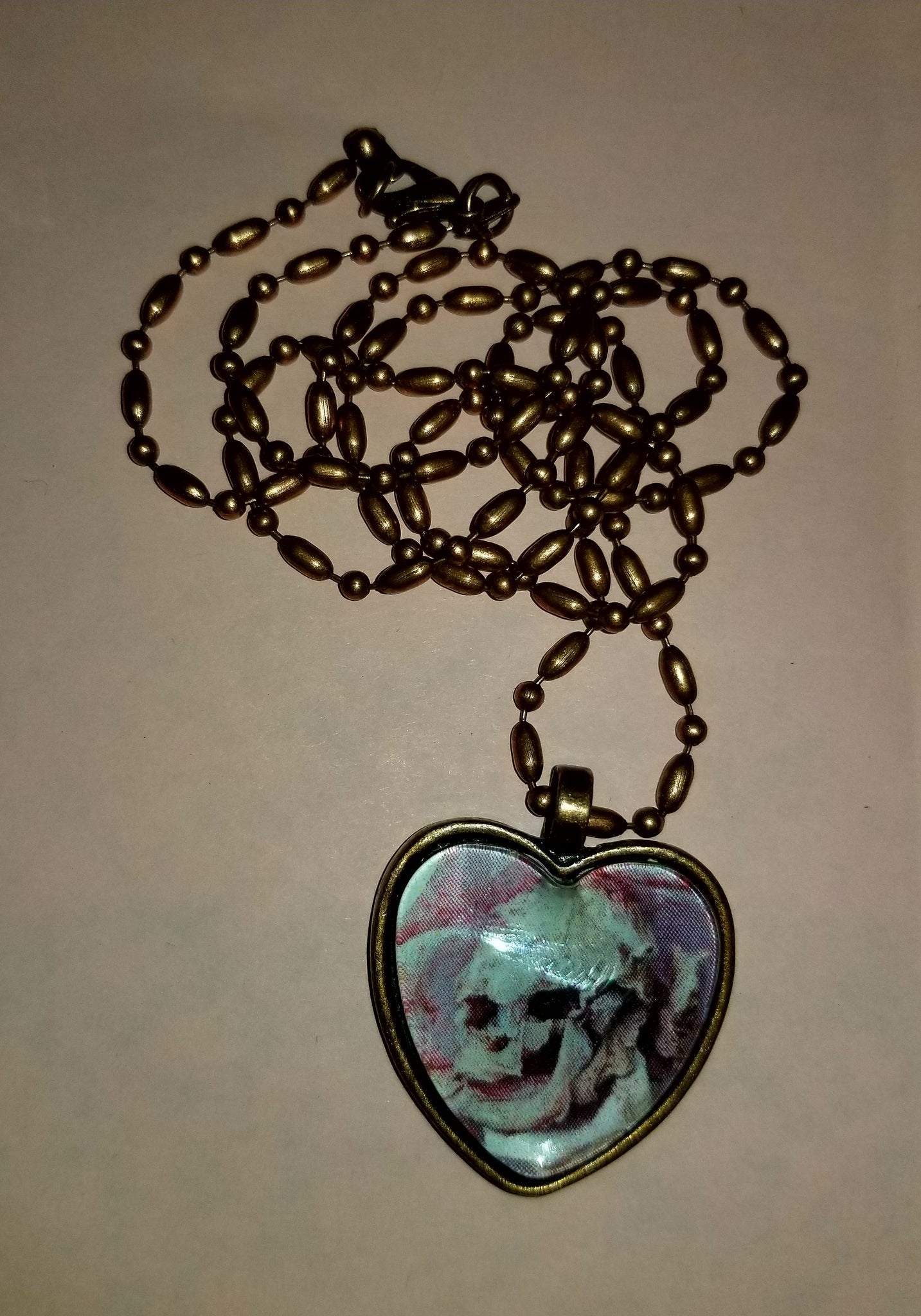 Rosa Calvaria Cabochon Necklace