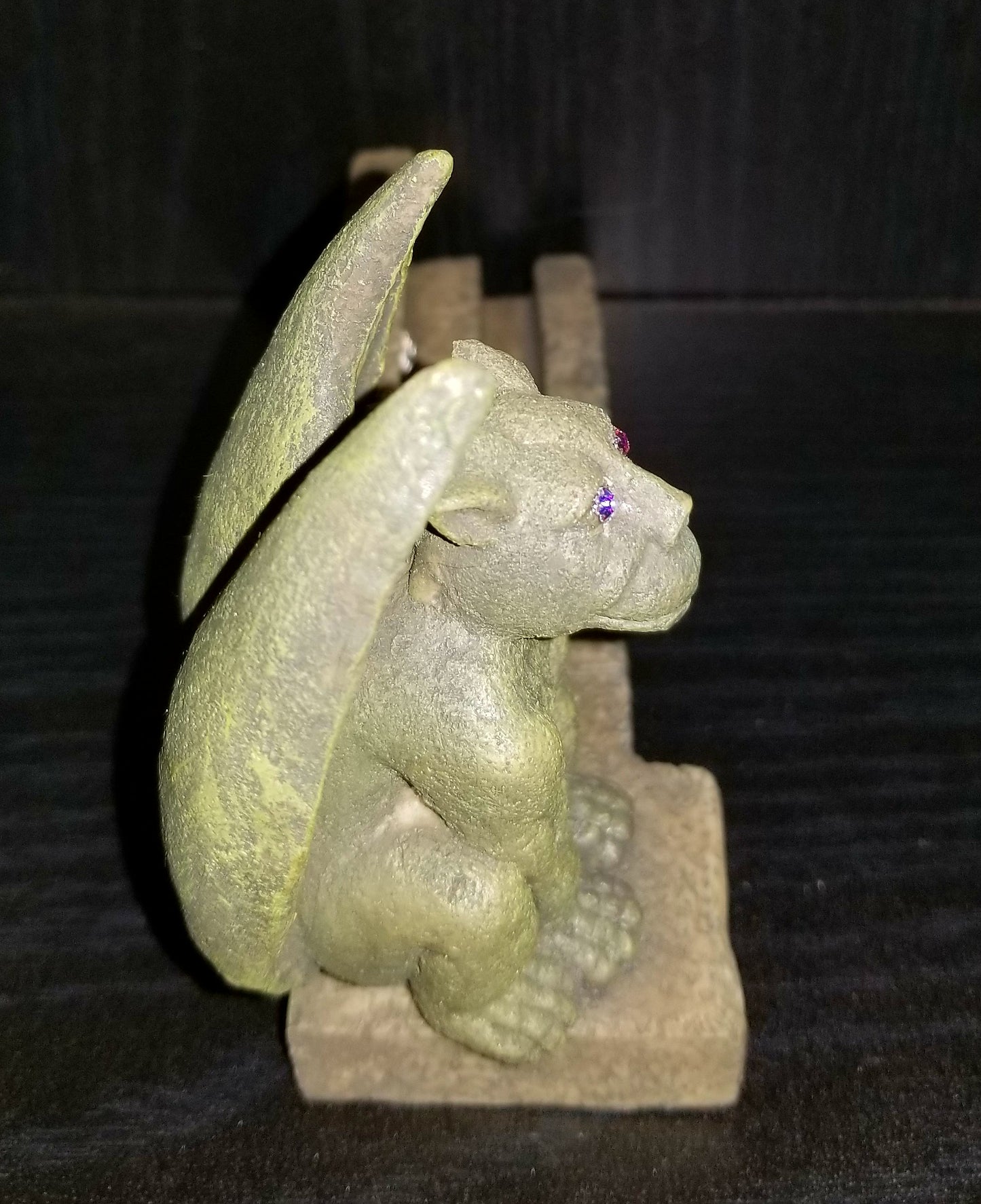 Brock Glitzgoyle™ Business Card Holder