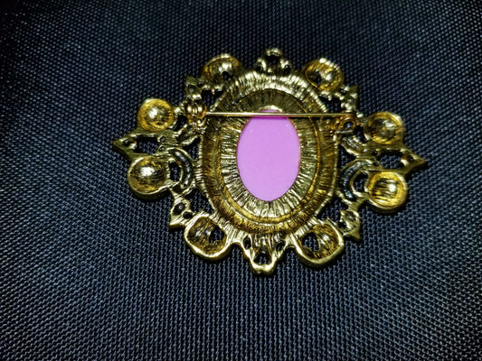 Lady Lilac Cameo Brooch