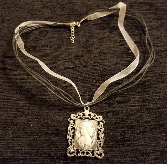 Petite Fille Cameo Necklace