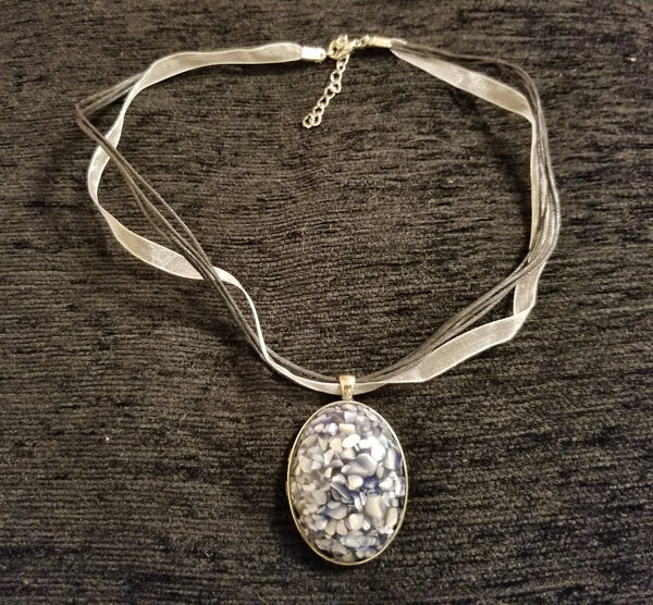 Retro Shell Inlay Necklace