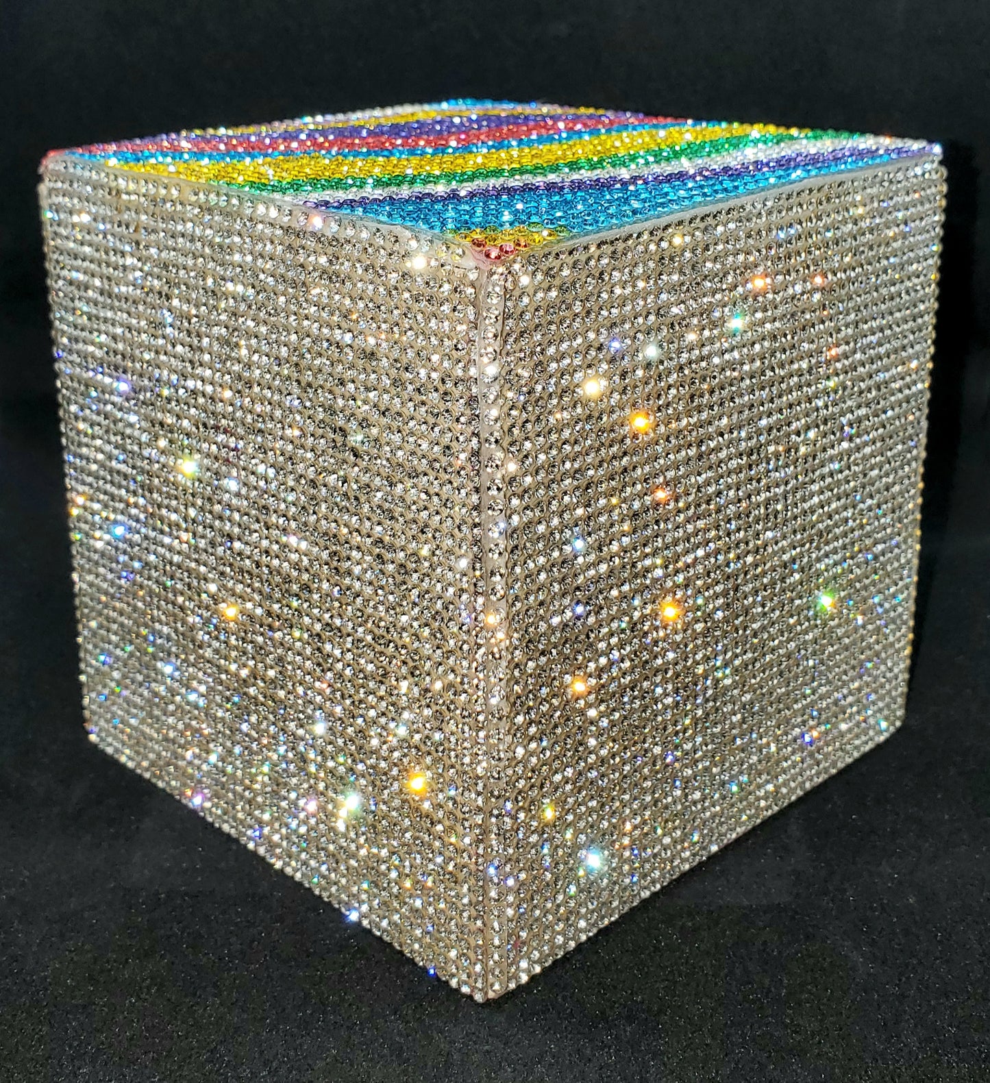 Glitz Cube