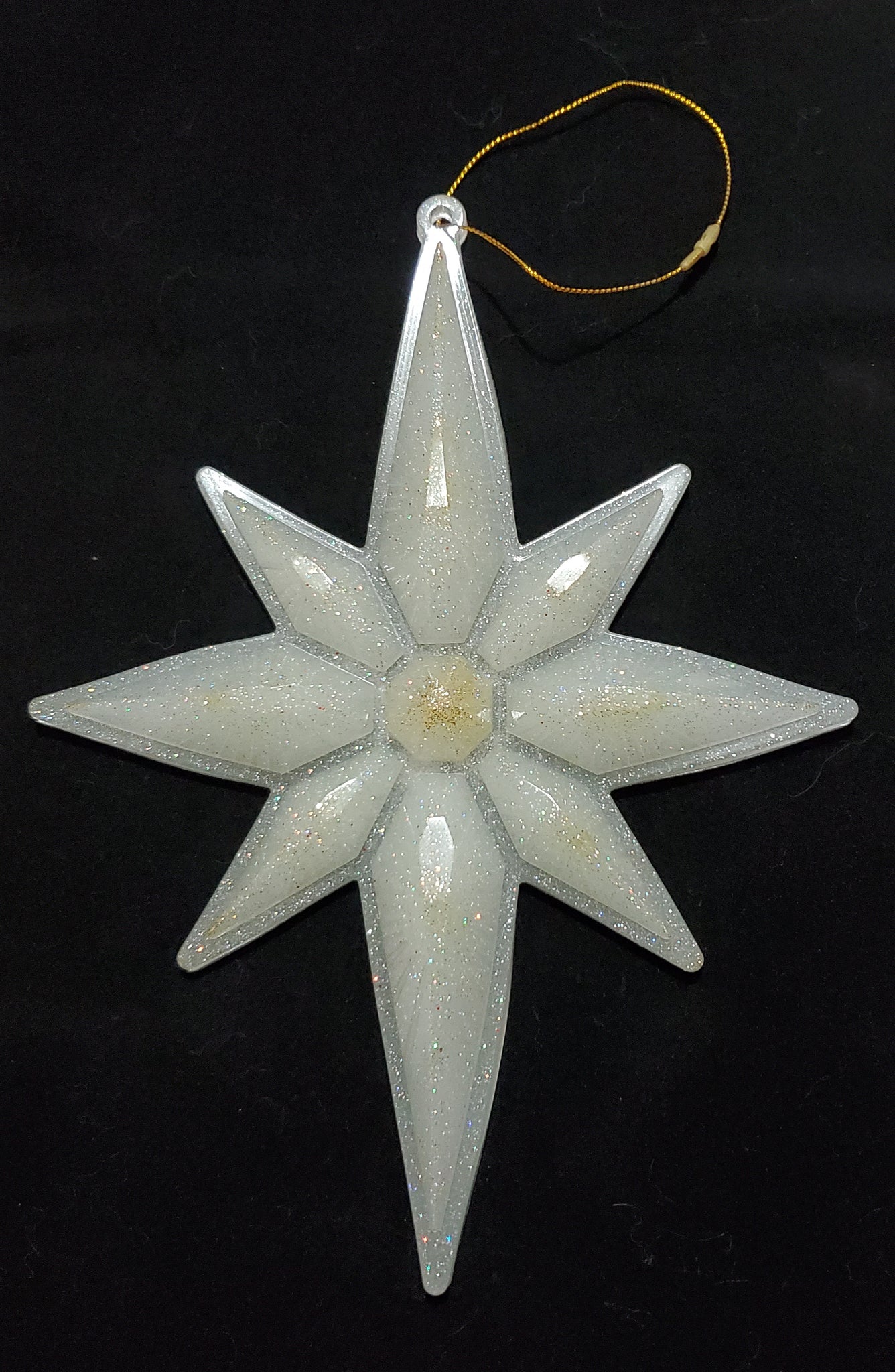 Retro Eight Pointed Star Ornament