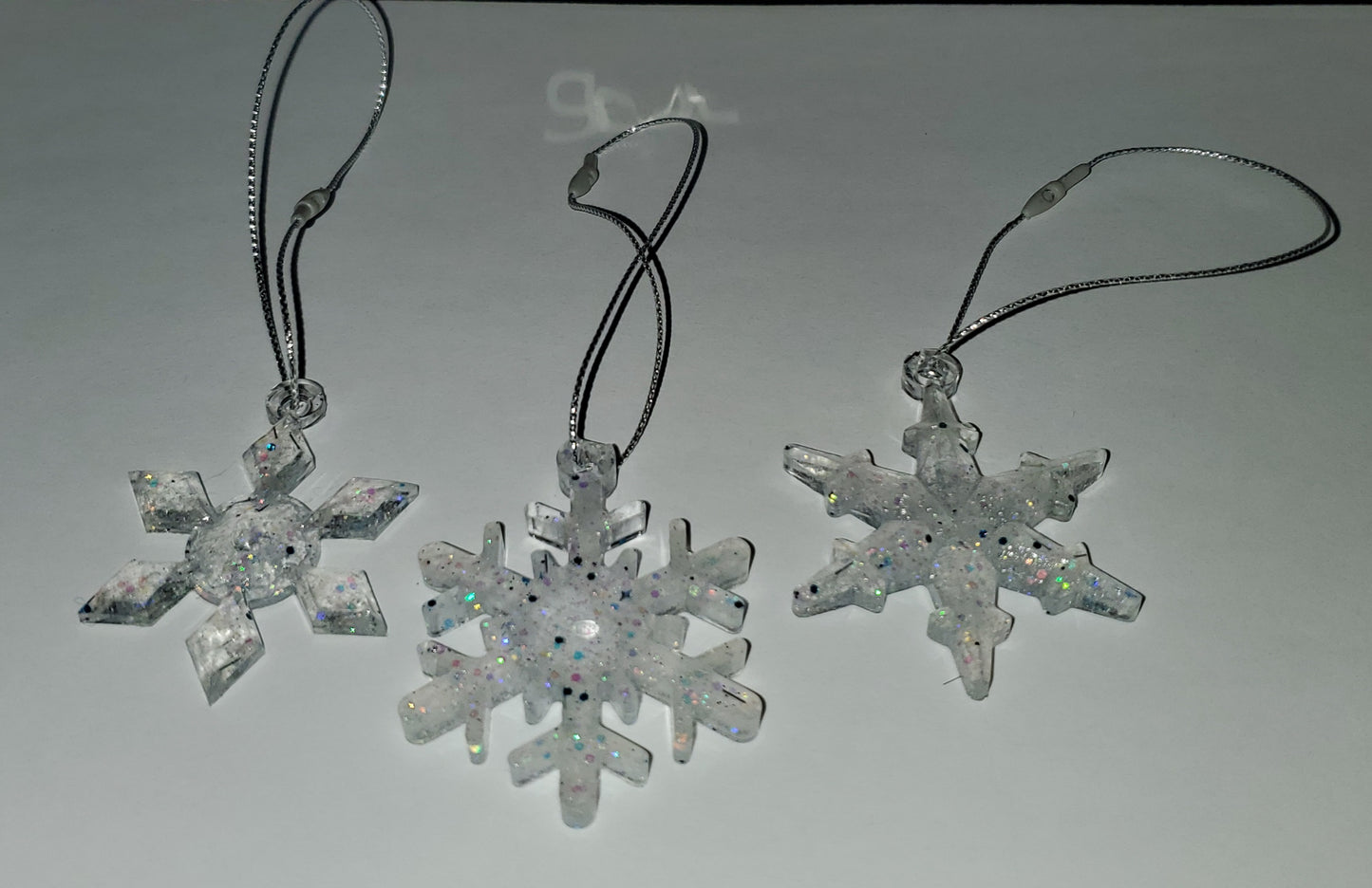 Frosted Ice Snowflake Ornament Set