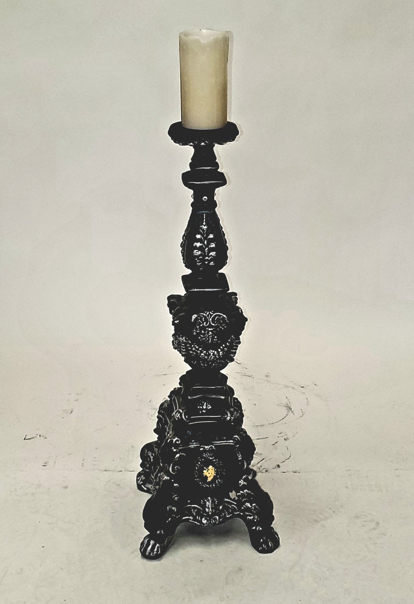 Grand Gothique Candle holder