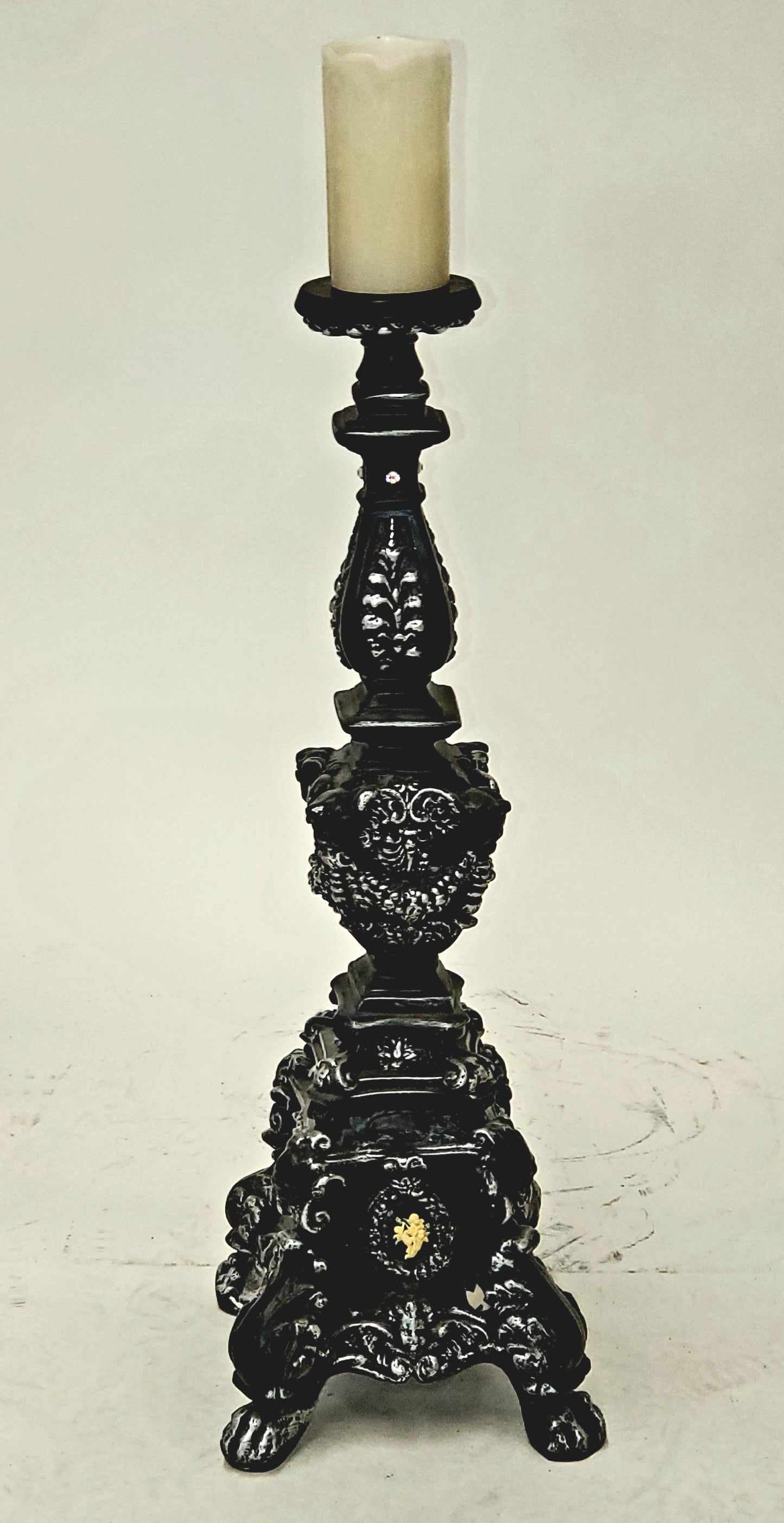 Grand Gothique Candle holder