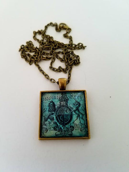 Royal Cabochon Necklace