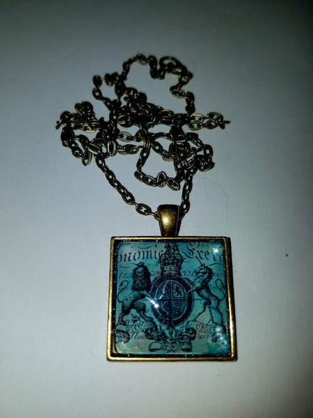 Royal Cabochon Necklace