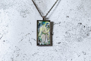 The Carnation Cabochon Necklace
