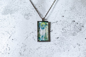 The Iris Cabochon Necklace