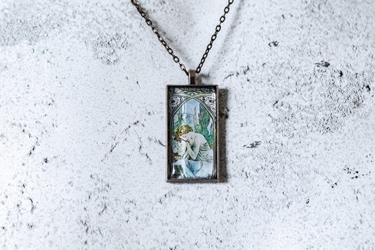 Night's Rest Cabochon Necklace