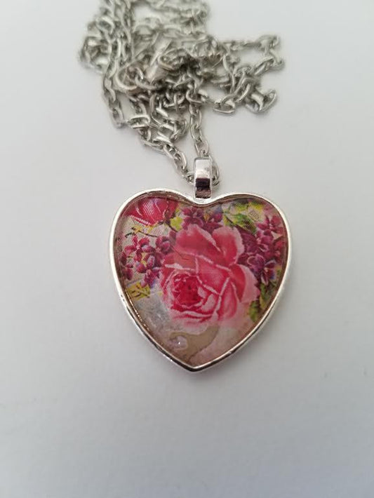 Rose Cabochon Necklace